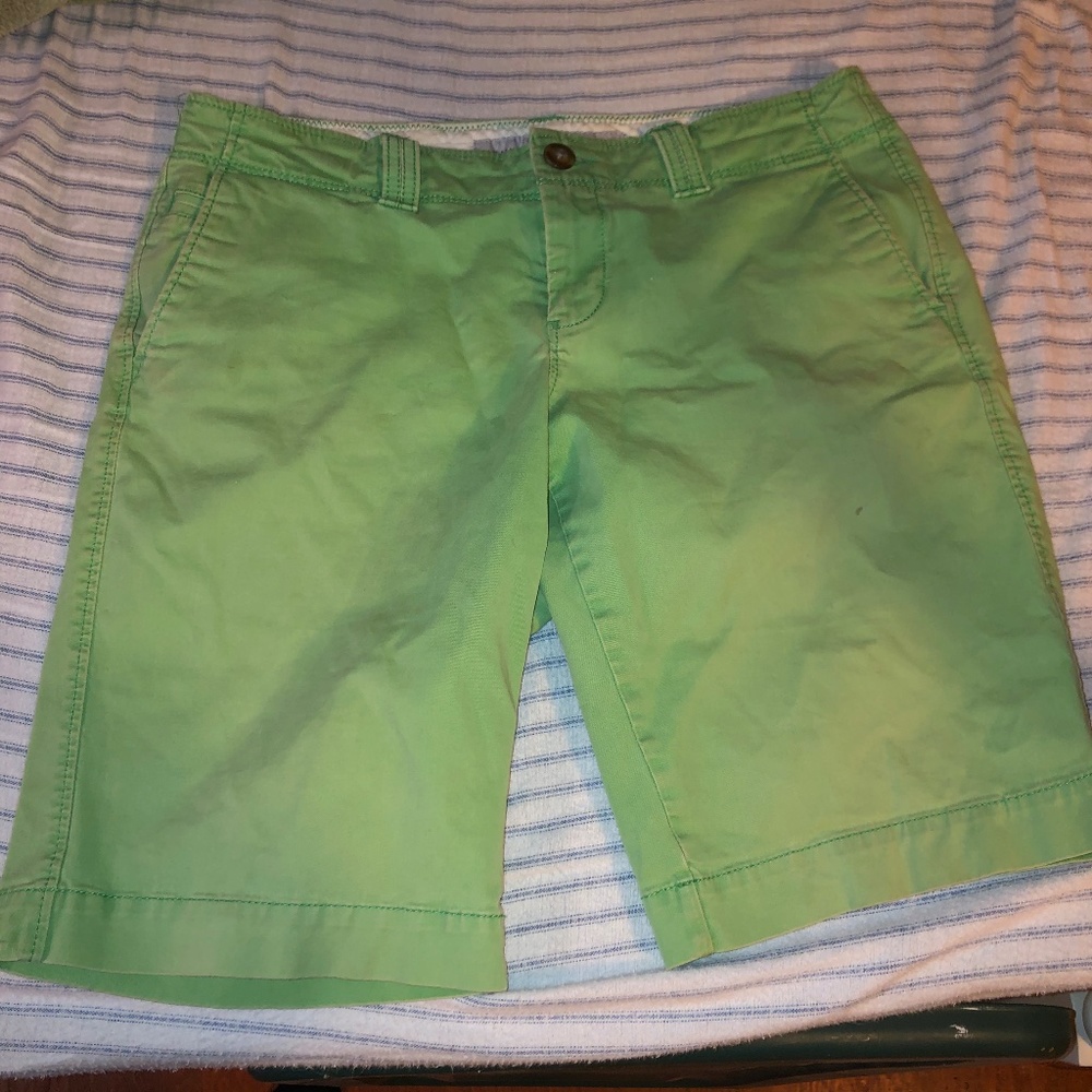 Green Bermuda shorts / “Mom shorts”